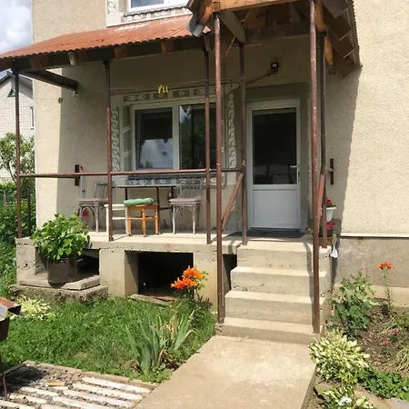 شقة біля ріки *