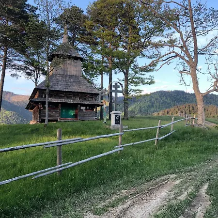 біля ріки Apartmán *